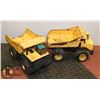 Image 1 : 2 TOY YELLOW DUMP TRUCKS METAL.
