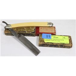 TONSORIAL STRAIGHT RAZOR GERMAN 1930'S IN CASE
