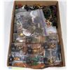 Image 1 : FLAT OF ASSORTED HERO CLIX, DC, D&D AND MORE