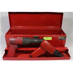 TOOLBOX WITH 2 AIR HAMMER CHICAGO PNEUMATIC