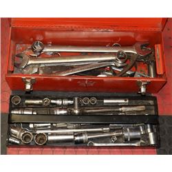 FORMULA 1 RED TOOL BOX W/ TOOLS