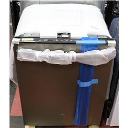 GE BUILT IN DISHWASHER WITH STAINLESS STEEL TALL