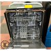 Image 4 : GE BLACK DISHWASHER WITH FRONT CONTROLS,