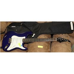 SILVERTONE PEARL ELECTRIC GUITAR WITH SOFT CASE.