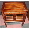 Image 1 : CURIO CABINET 23"X14.5"X28"