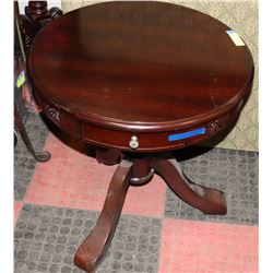 ROUND TABLE WALNUT 23" WIDE X 25" HIGH
