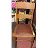 Image 1 : VINTAGE SOLID OAK CHAIR