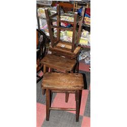 LOT OF 4 WOOD BAR STOOLS.