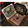 Image 1 : LOT OF 3 FRAMED HORSES AND BARN PICTURES