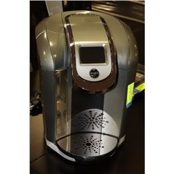 DELUXE KEURIG 2.0, MODEL K2.0-500, 1470 W