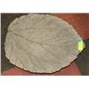 Image 1 : CEMENT LEAF DÉCOR 20"X15"