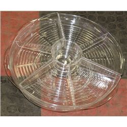 CLEAR ACRYLIC SERVING TRAY WITH 6 SECTIONS.