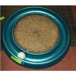 CAT TOY, ROUND GREEN TOY WITH WHITE BALL