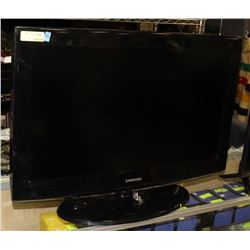 SAMSUNG 32" LCD TV WITH REMOTE