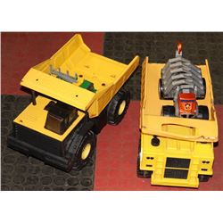 2 TONKA DUMP TRUCKS, 1 TOW TRUCK, AND 1 ROBOT TOW