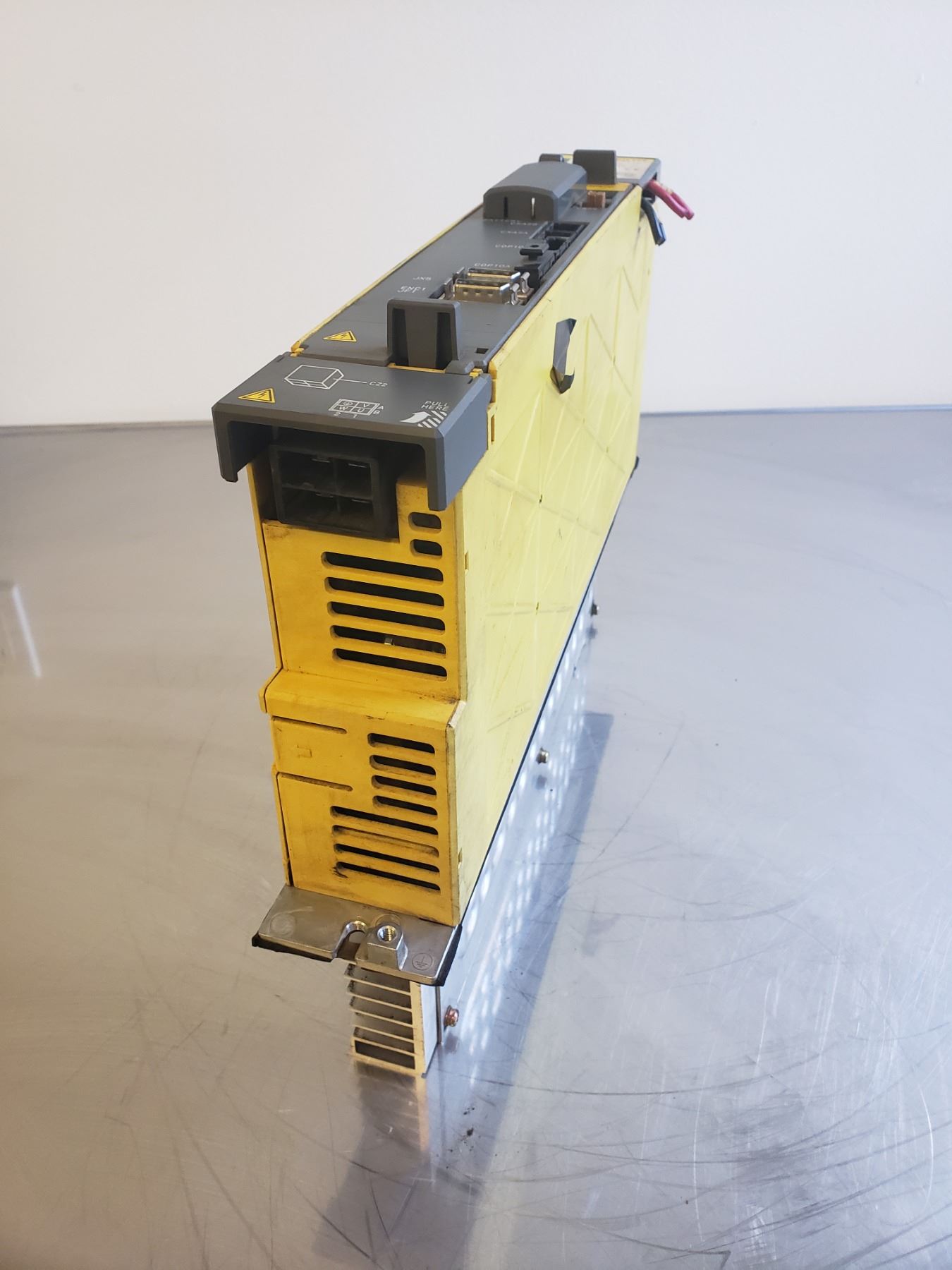 GE Fanuc A06B-6114-H105/D – 1-Achsen Servoverstärker 5,5kW, 24V AC, 19A
