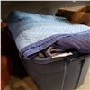 Image 2 : LARGE TOTE OF MOVING BLANKETS