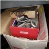 Image 2 : 2 BOXES OF ESTATE GOODS