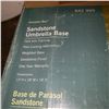 Image 3 : NEW HAMPTON BAY SANDSTONE CAST IRON UMBRELLA BASE
