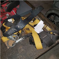 3SAFETY HARNESSES