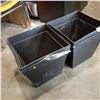Image 2 : LOT OF 4 PLASTIC PLANTING POTS