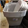 Image 1 : 6 STERLITE TOTES W/ LIDS