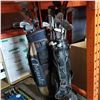 Image 1 : 2 GOLF BAGS W/ CLUBS