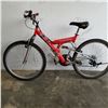 Image 1 : RED HONDA BIKE