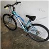 Image 3 : BLUE SCHWINN BIKE