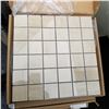 Image 3 : 55 SQ/FT OF TILE BEIGE