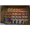 Image 2 : TRAY OF 25 NEW HOT WHEEL CARS