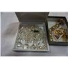 Image 2 : FACETED GRADUATED CRYSTAL NECKLACE AND EASTERN JEWELLERY