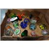 Image 2 : 21 ARTGLASS PAPER WEIGHTS