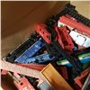Image 2 : BOX OF METAL TRAIN CARS