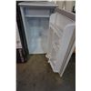 Image 3 : WHITE DANBY BAR FRIDGE