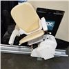Image 2 : SYMAX 16 FOOT STAIR LIFT