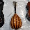 Image 2 : JOM MANDOLIN CRACKED