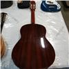 Image 2 : ACOUSTIC GUITAR