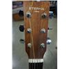 Image 4 : YAMAHA ETERNA GUITAR AND STAND