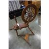 Image 2 : VINTAGE SPINNING WHEEL