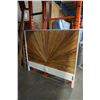Image 1 : CASABLANCA QUEEN BEDFRAME W/ SLATS