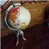 Image 2 : SMALL GLOBE