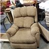 Image 2 : UPHOLSTERED RECLINER