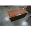 Image 4 : LEATHER CUSHIONED STORAGE BENCH