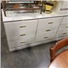Image 2 : WHITE 9 DRAWER DRESSER W/ MIRROR AND HEADBOARD AND 2 DRAWER NIGHTSTAND