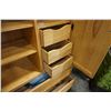 Image 5 : MAPLE WARDROBE