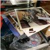 Image 2 : LOT OF 9 COLLECTIBLE RECORDS