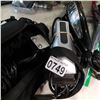 Image 2 : LOT OF HAIR TRIMMERS