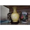 Image 1 : LOT OF 3 EASTERN VASES