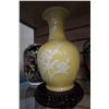 Image 2 : LOT OF 3 EASTERN VASES